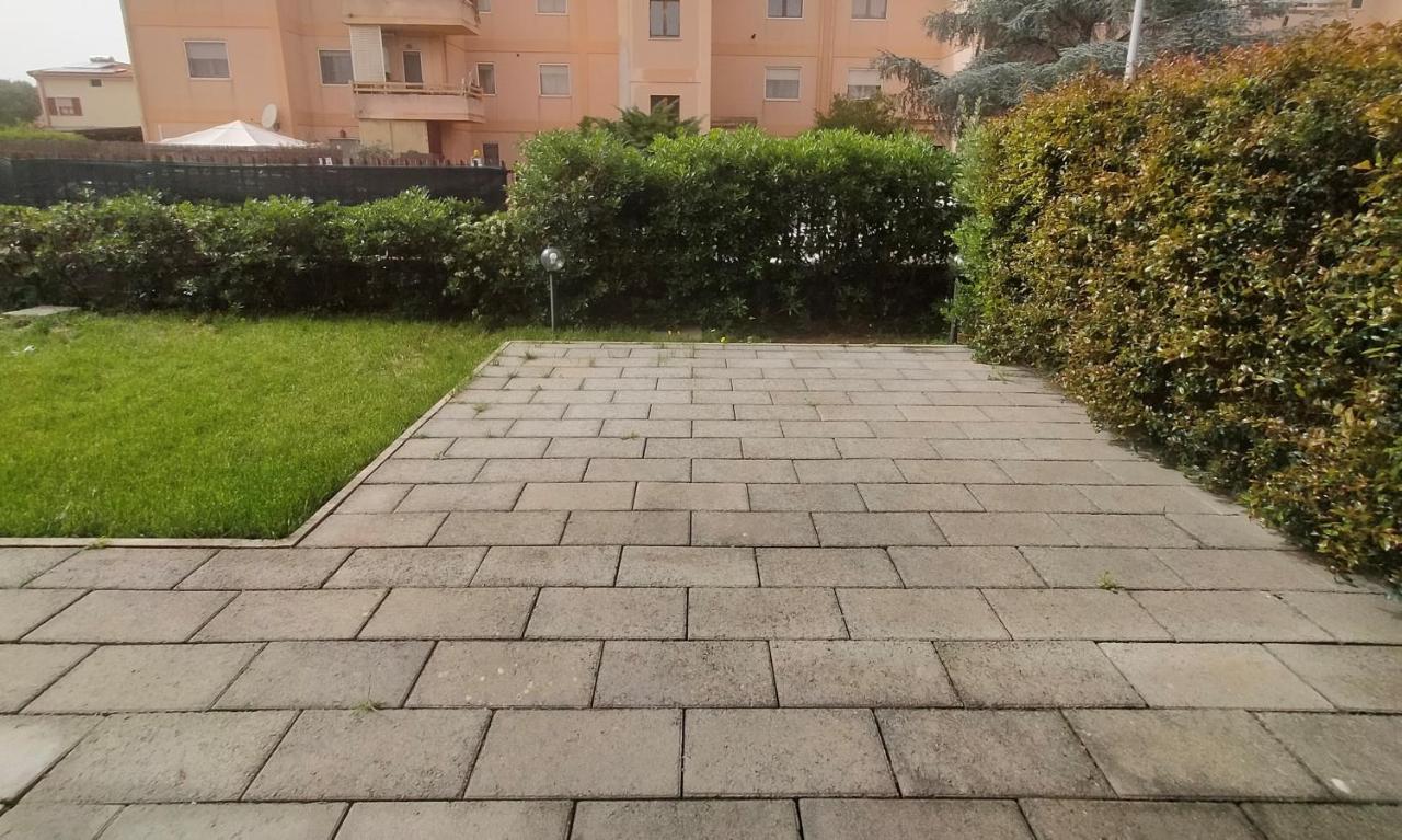 Apartment In Sardinia Decimomannu Exterior foto